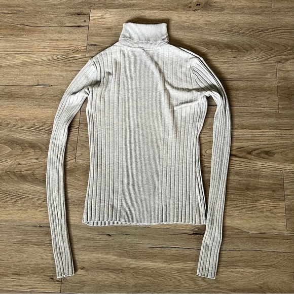 Noisy may Light Gray Ribbed Turtleneck Sweater - Picture 2 of 3